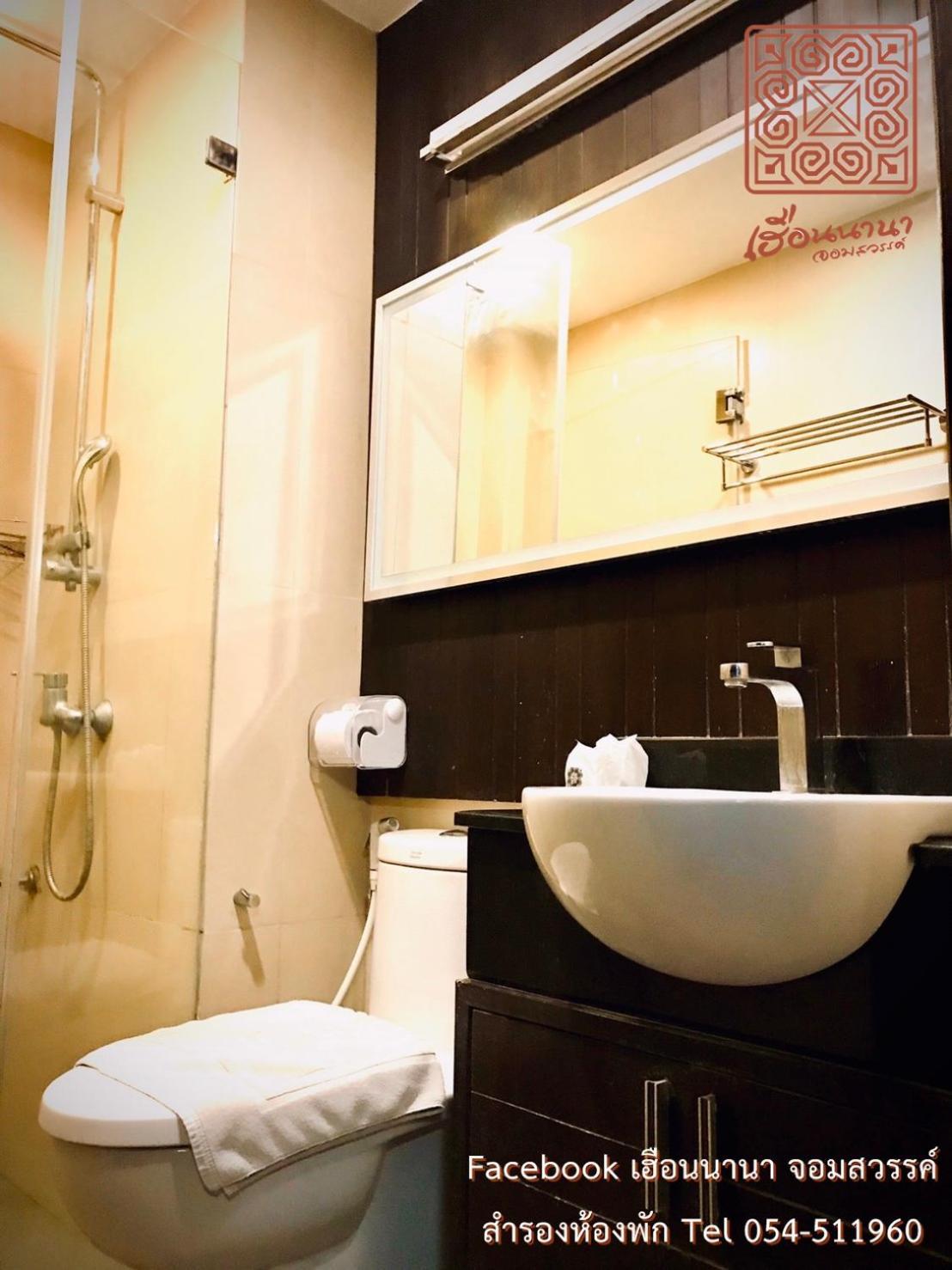 Huern Nana Jomsawan Hotel Phrae Ngoại thất bức ảnh