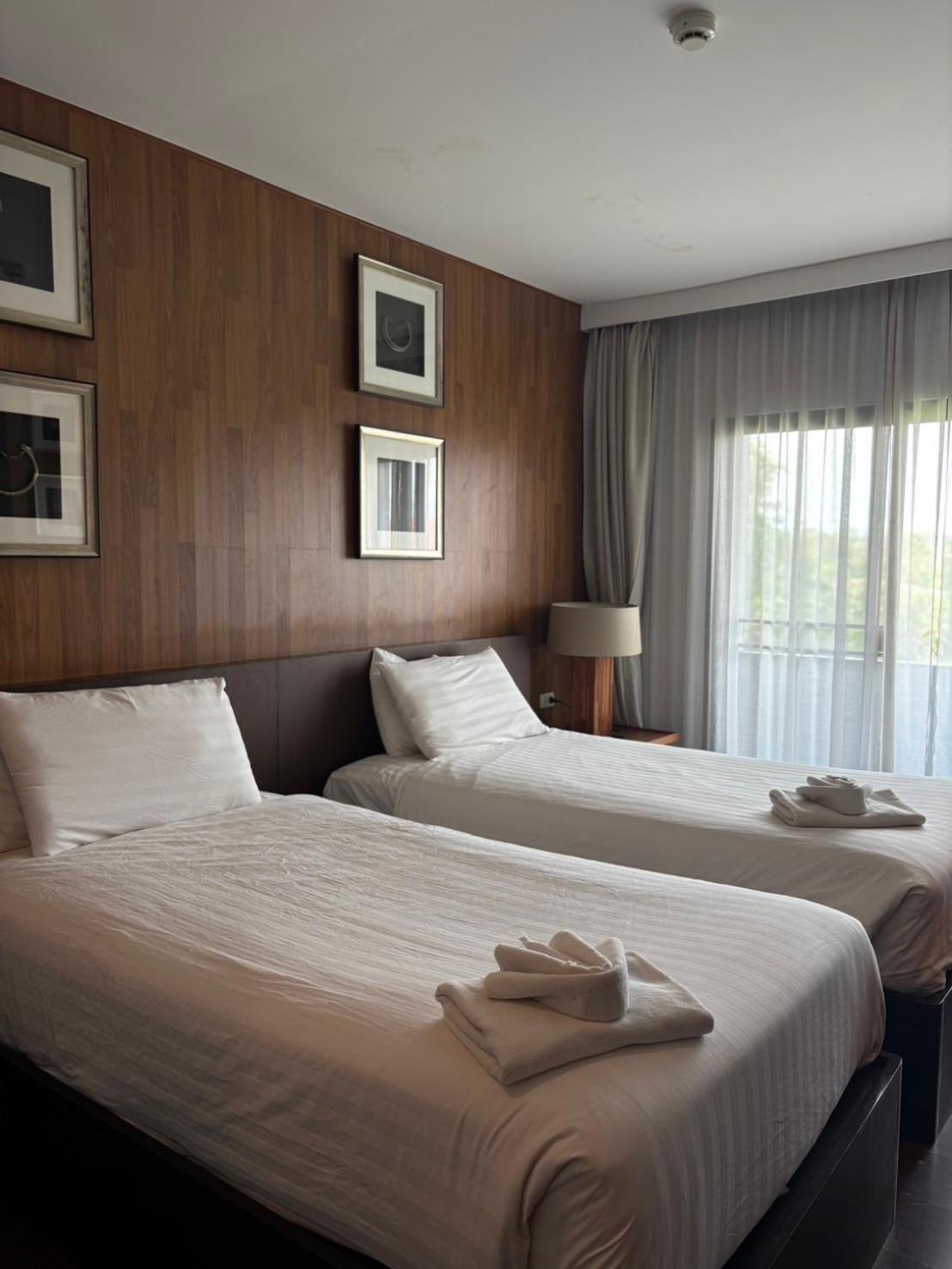 Huern Nana Jomsawan Hotel Phrae Ngoại thất bức ảnh